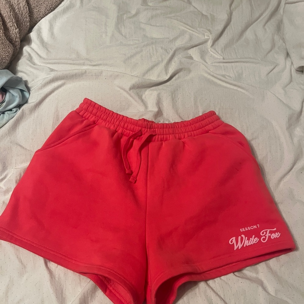 White Fox season 7 shorts M sorbet